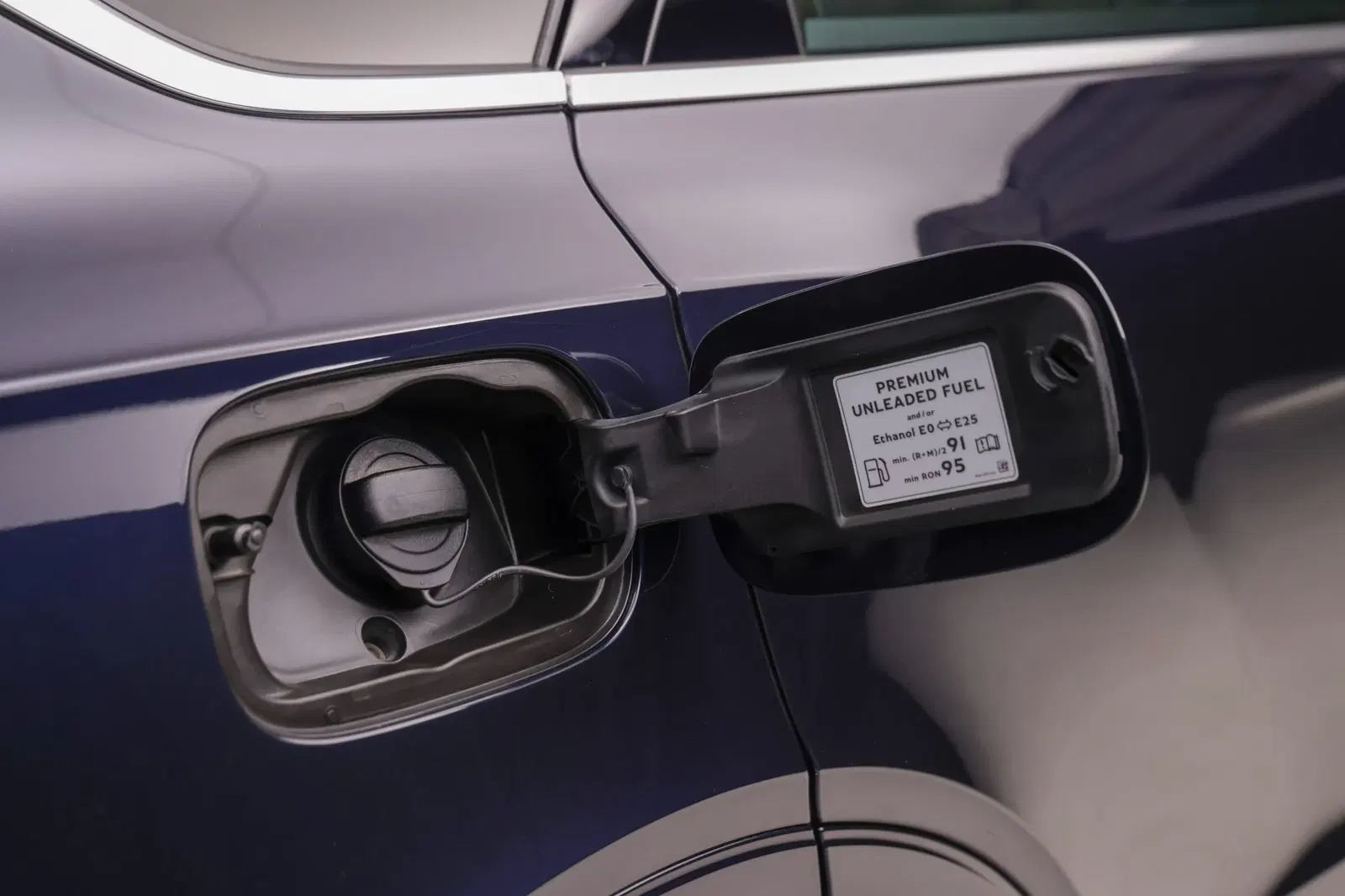 10k-Mile 2019 Bentley Bentayga V8