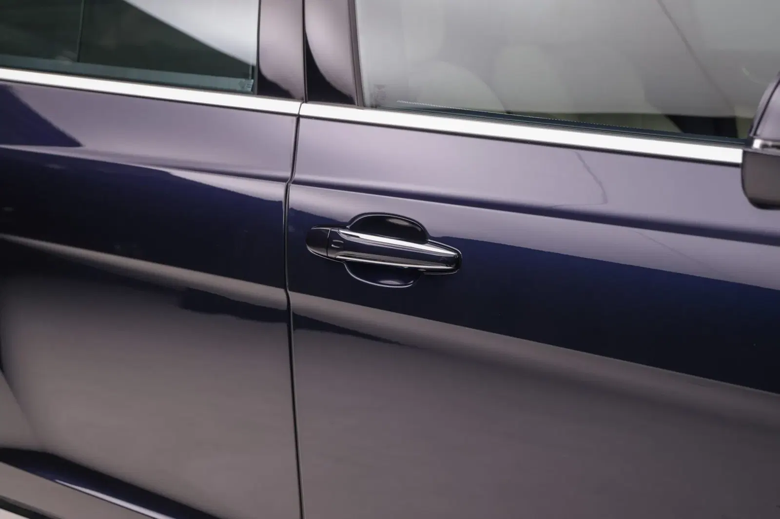 10k-Mile 2019 Bentley Bentayga V8