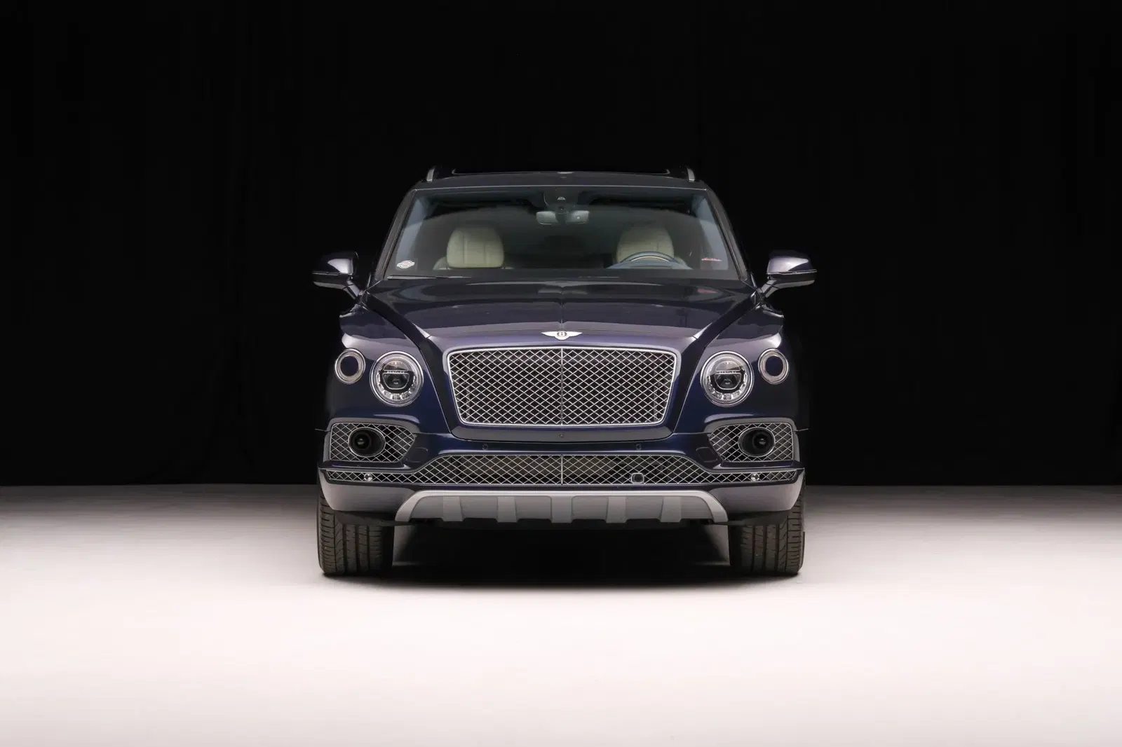 10k-Mile 2019 Bentley Bentayga V8