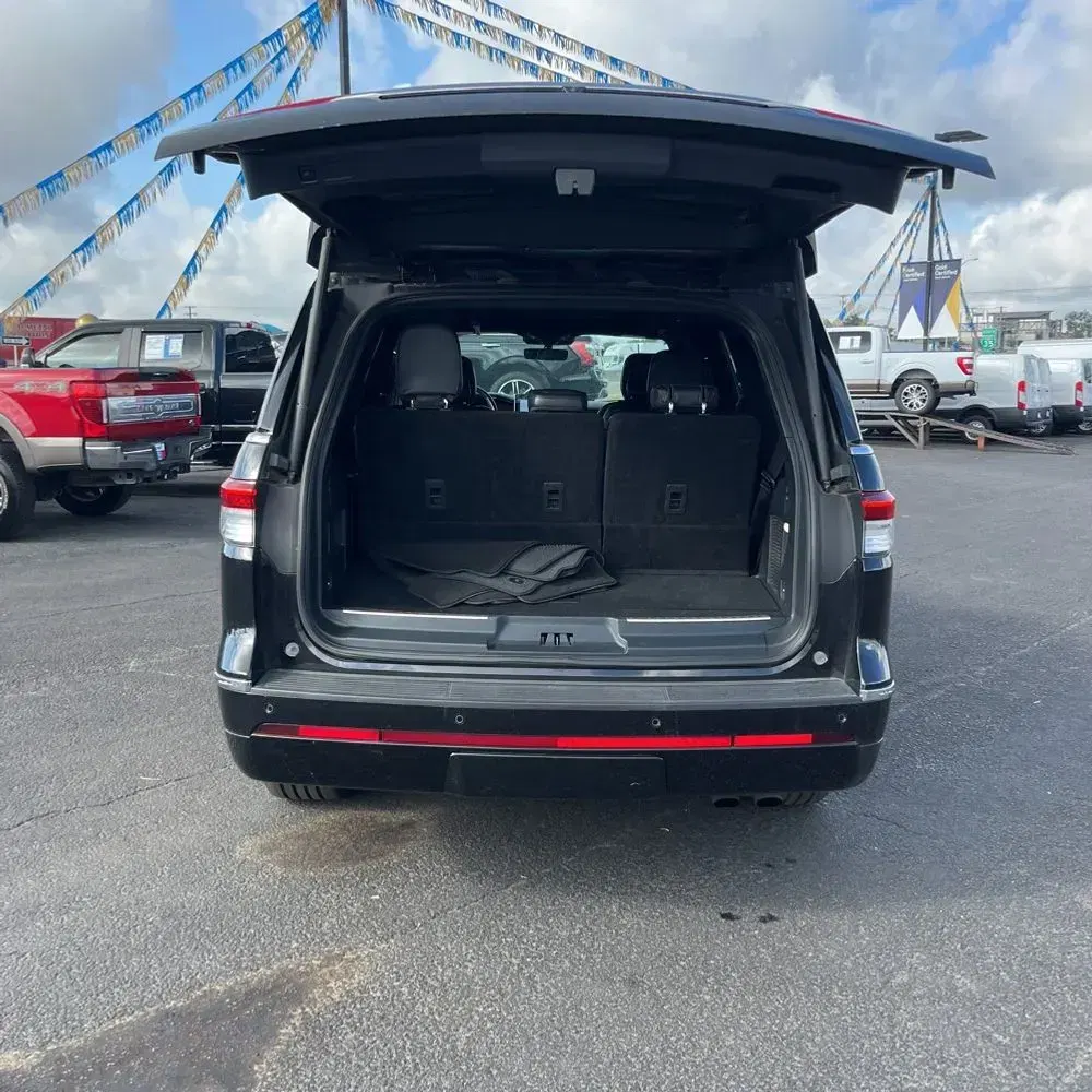 2024 Lincoln Navigator Premiere