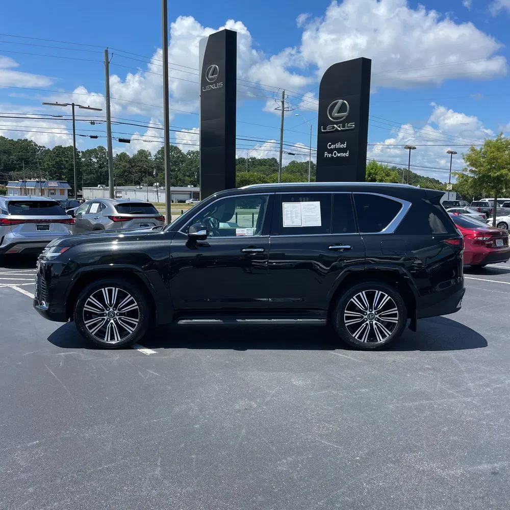 2022 Lexus LX 600 Luxury