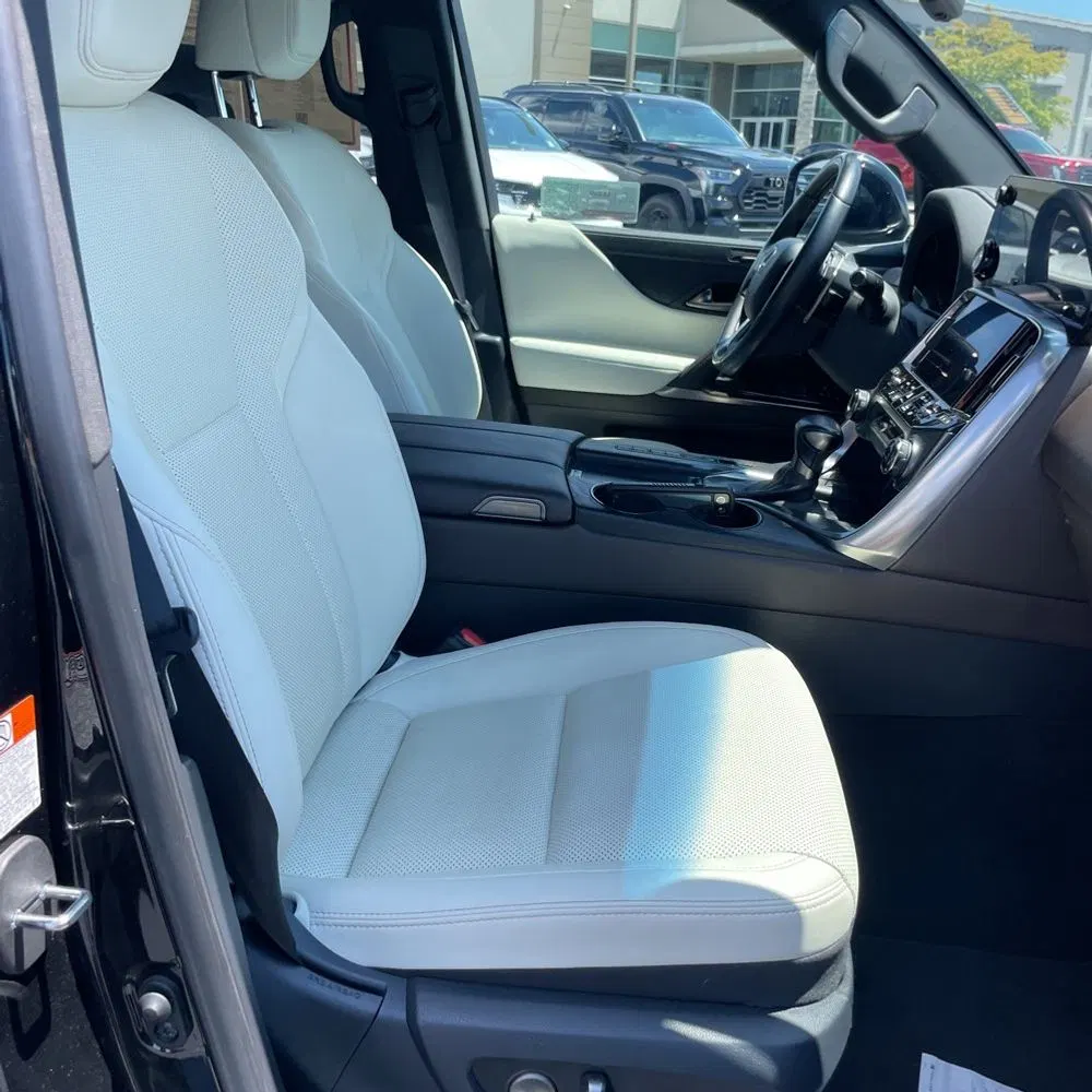 2022 Lexus LX 600 Luxury