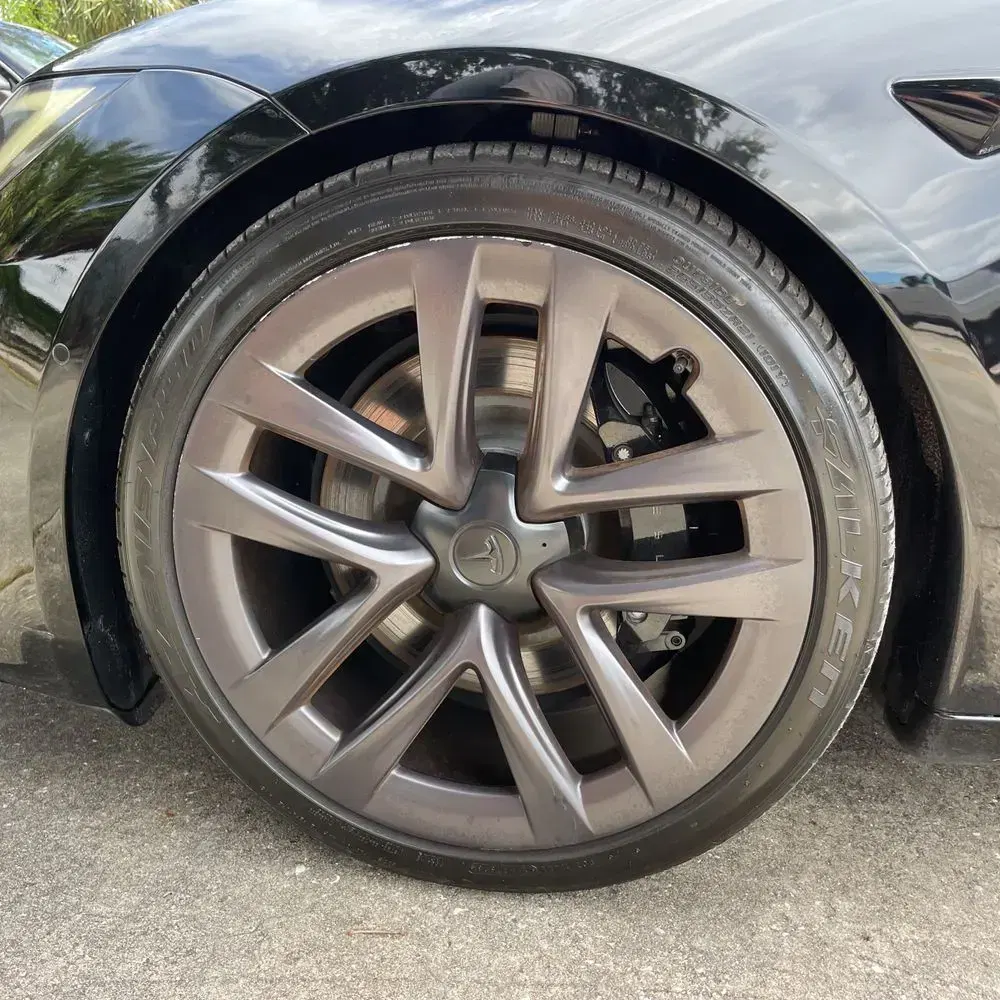2021 Tesla Model S Plaid