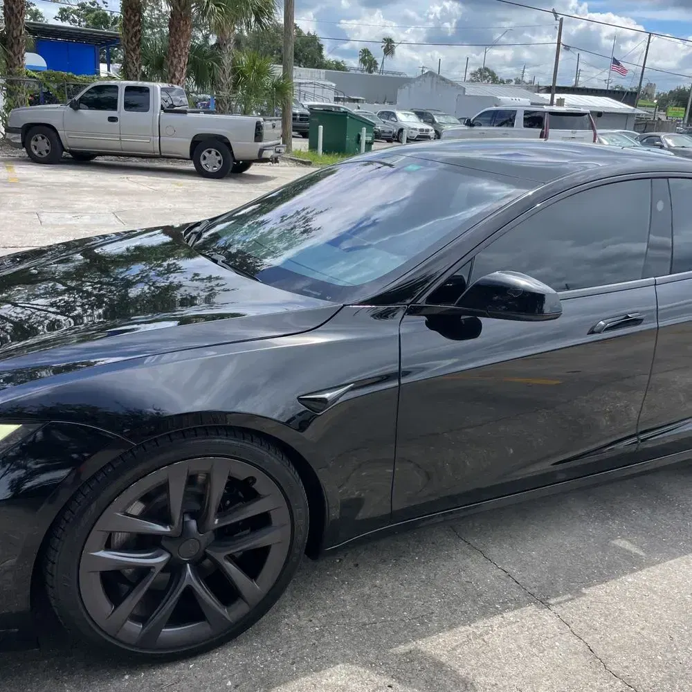 2021 Tesla Model S Plaid