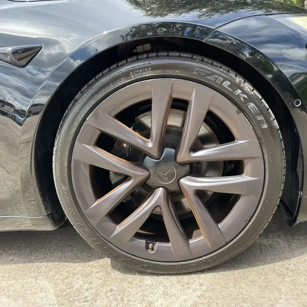 2021 Tesla Model S Plaid