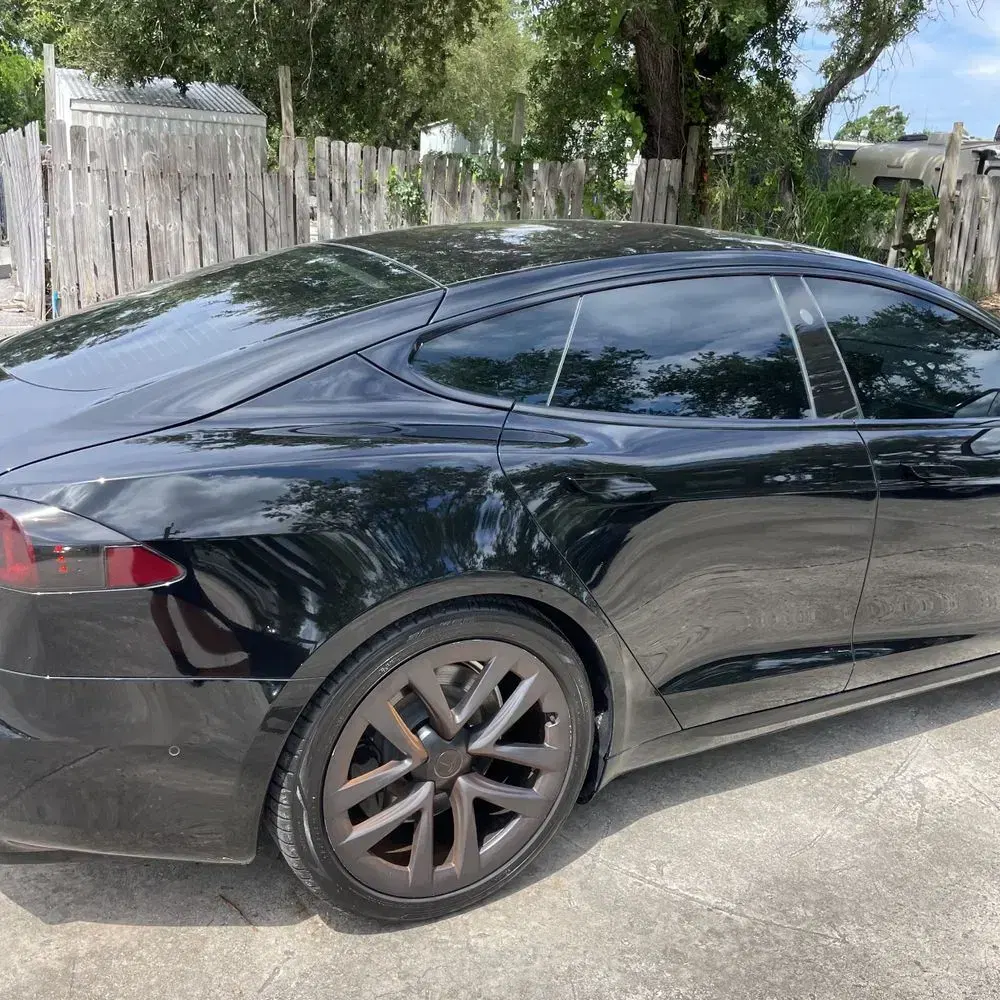 2021 Tesla Model S Plaid