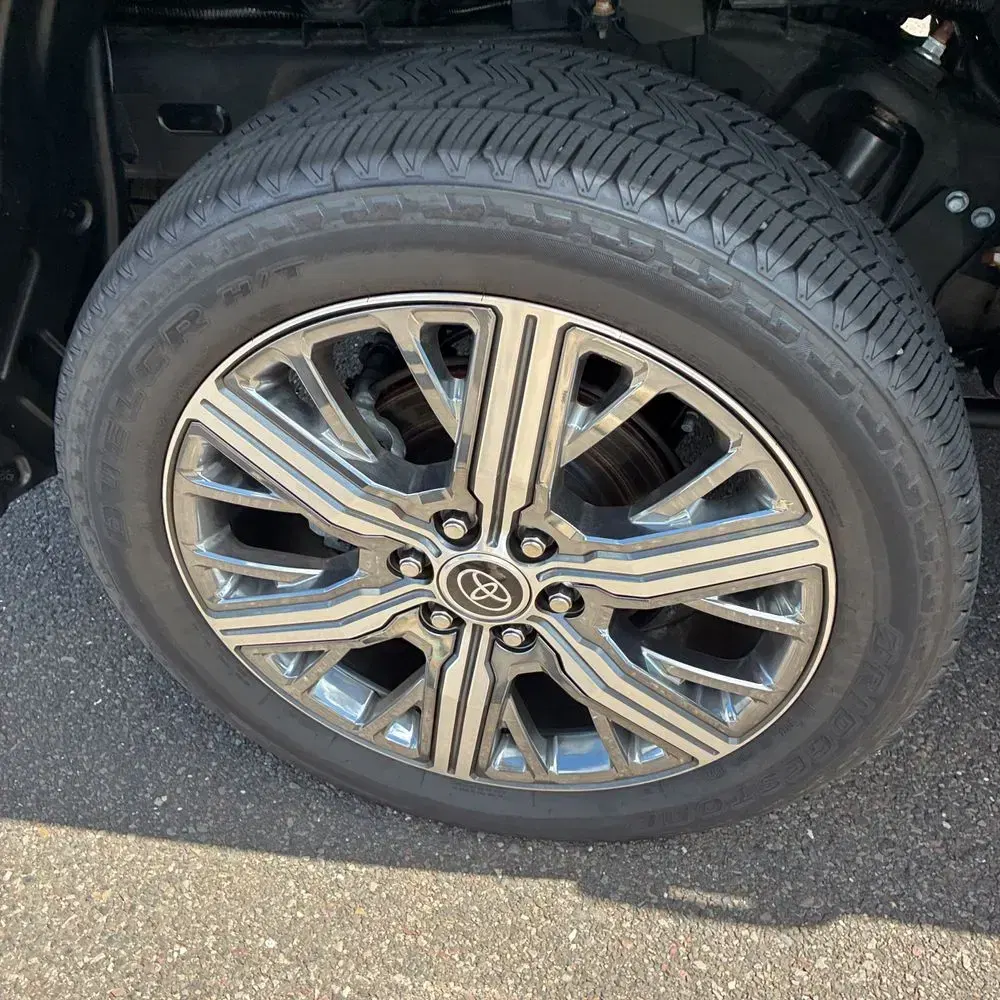 2024 Toyota Tundra Capstone HV