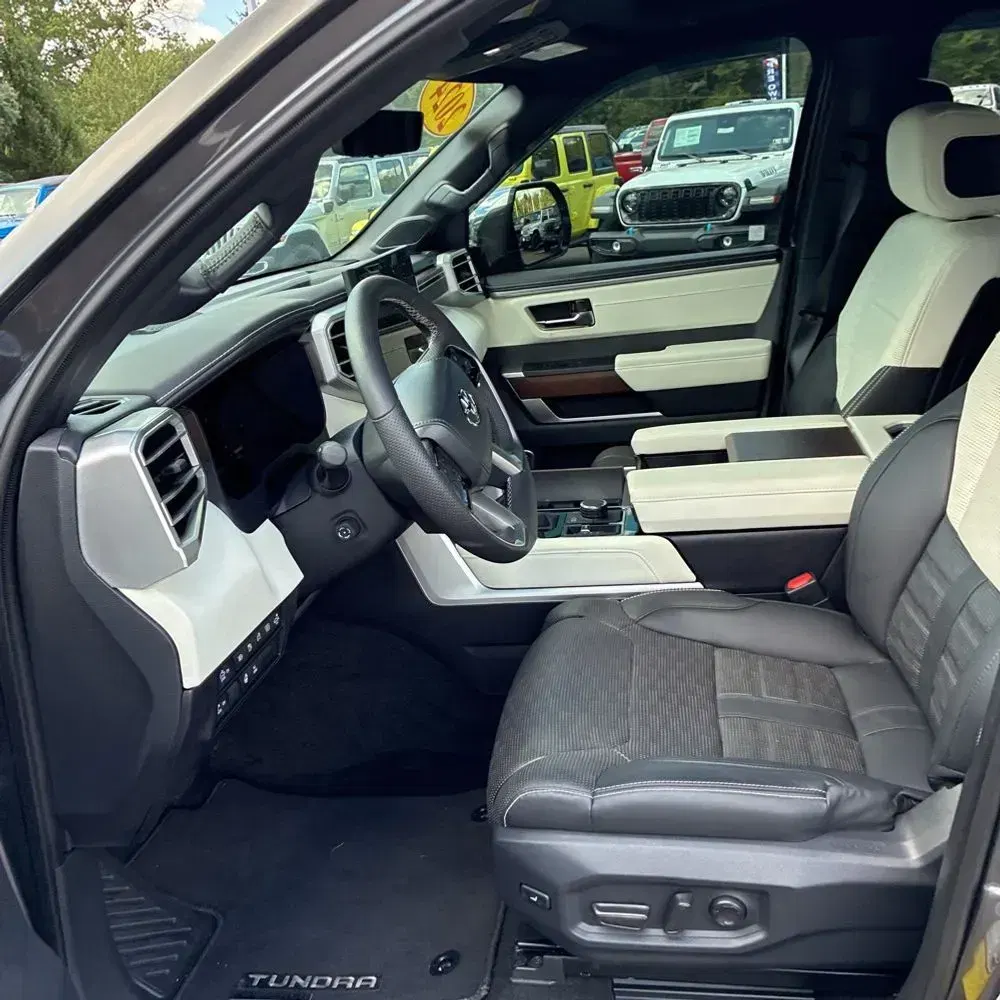 2024 Toyota Tundra Capstone HV