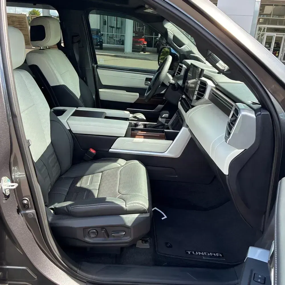 2024 Toyota Tundra Capstone HV