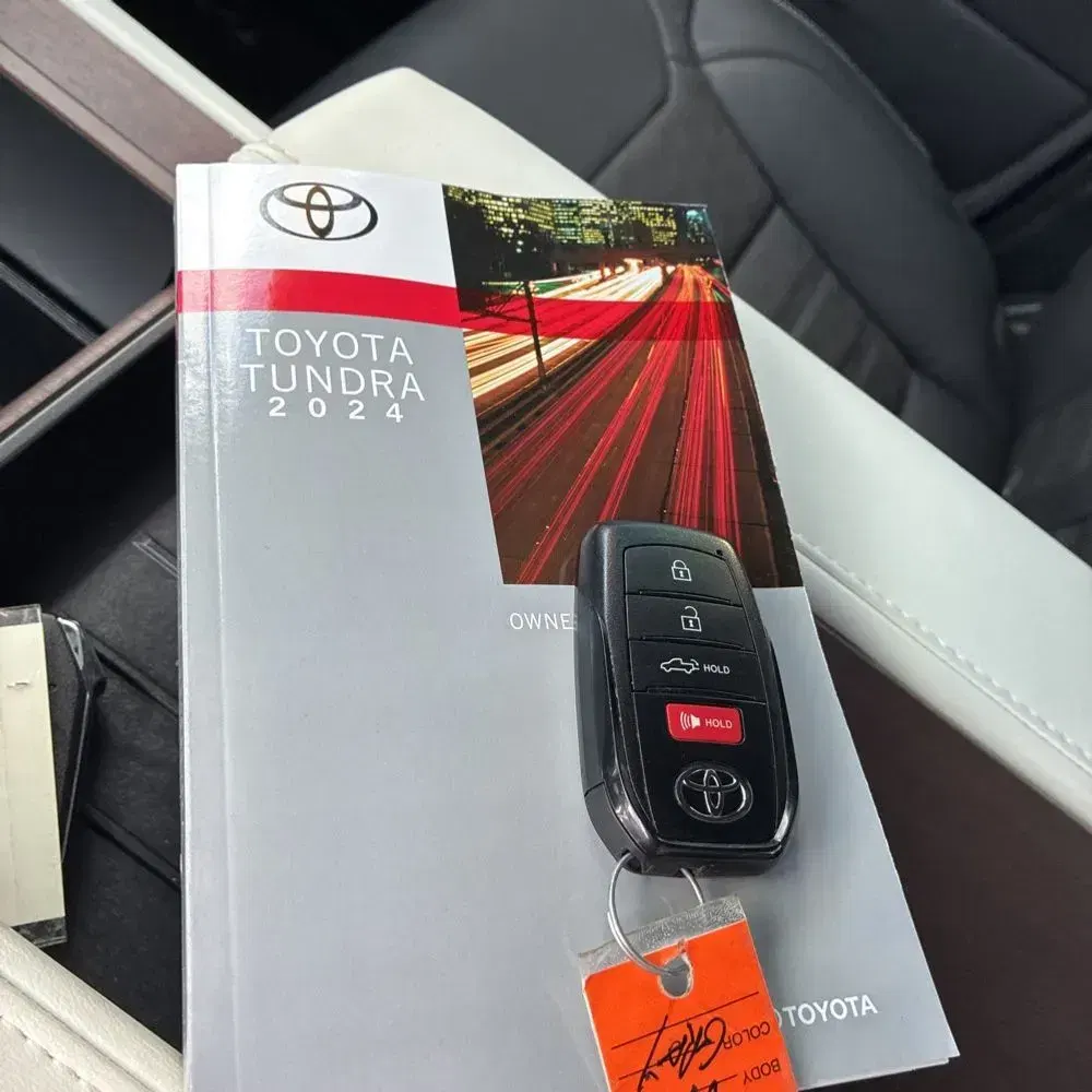 2024 Toyota Tundra Capstone HV