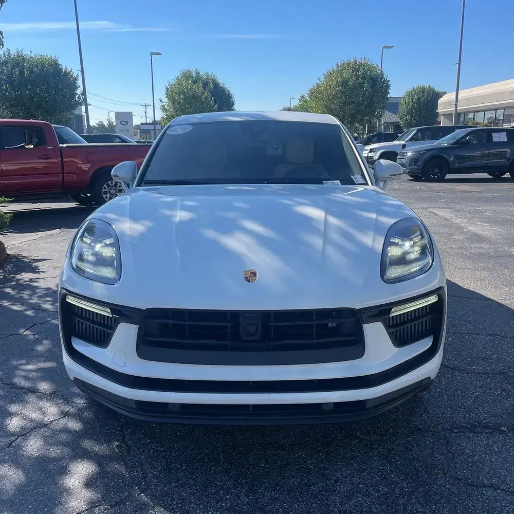 2022 Porsche Macan S
