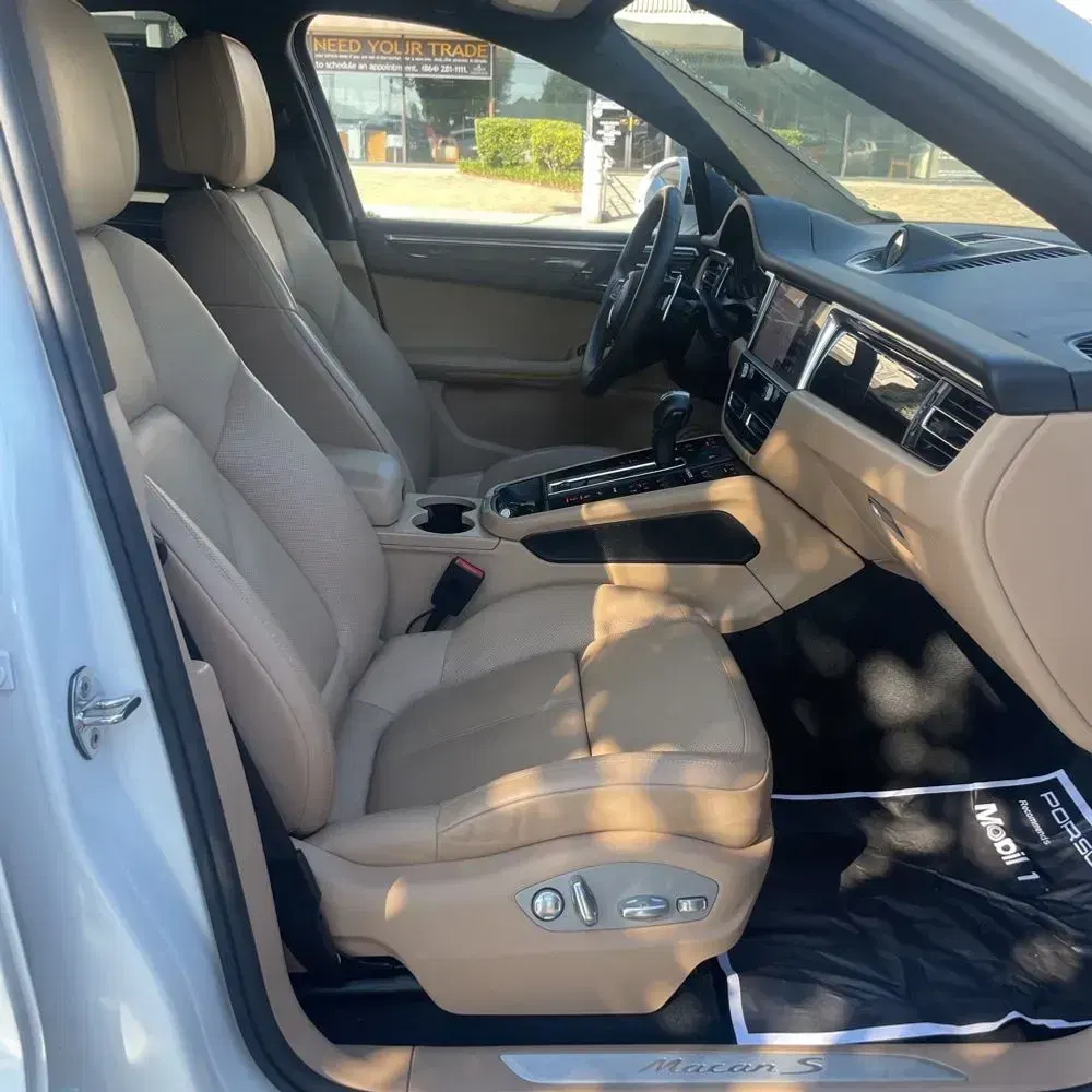 2022 Porsche Macan S