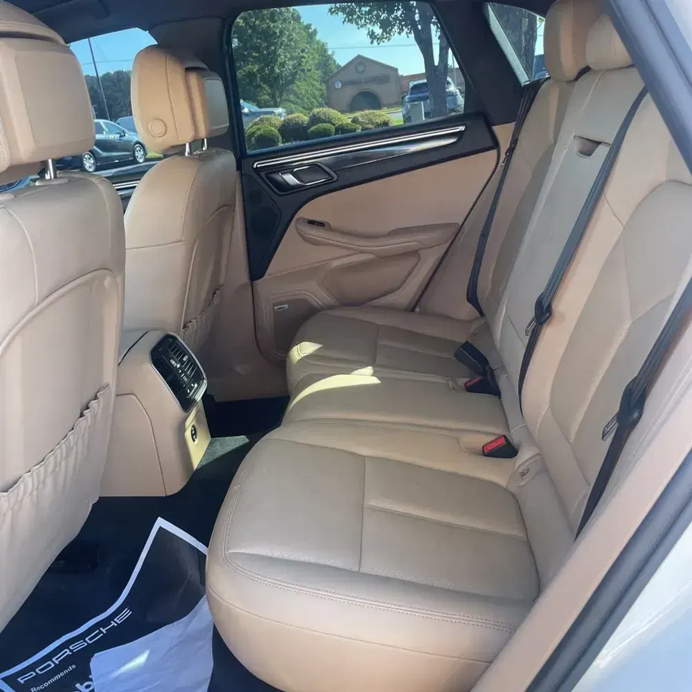 2022 Porsche Macan S