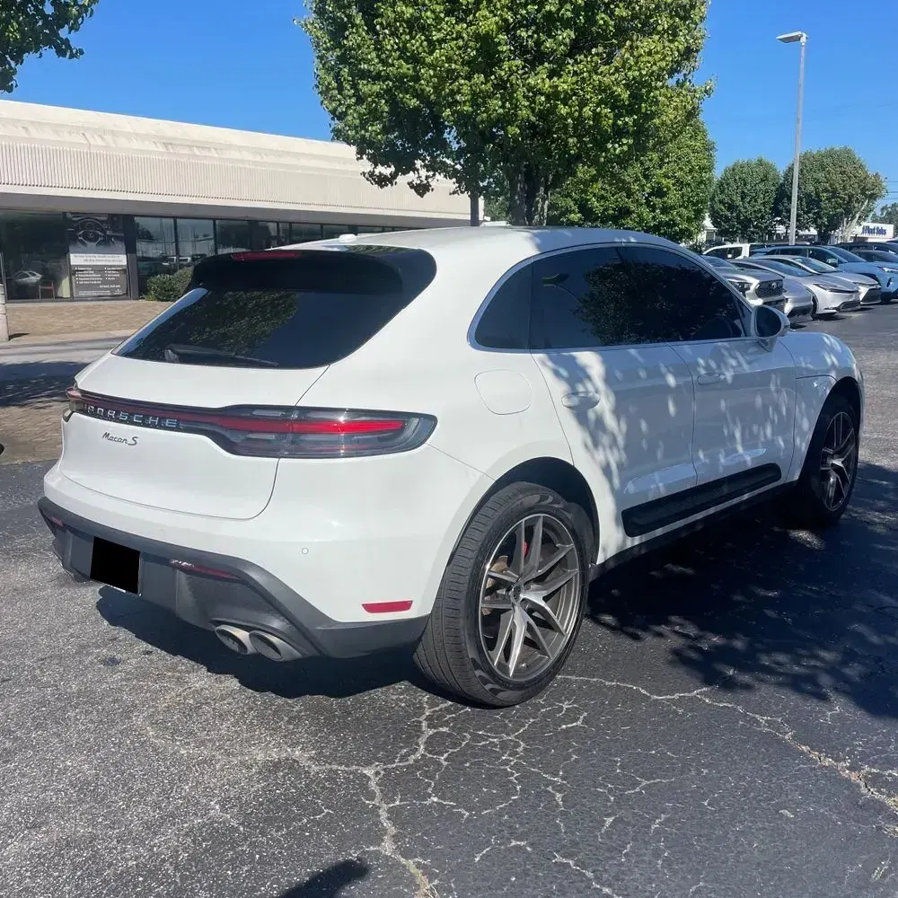 2022 Porsche Macan S
