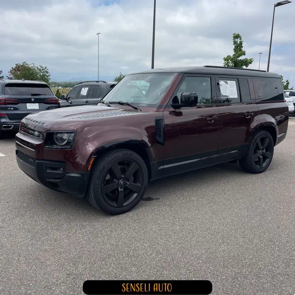 2023 Land Rover Defender 130 X-Dynamic SE