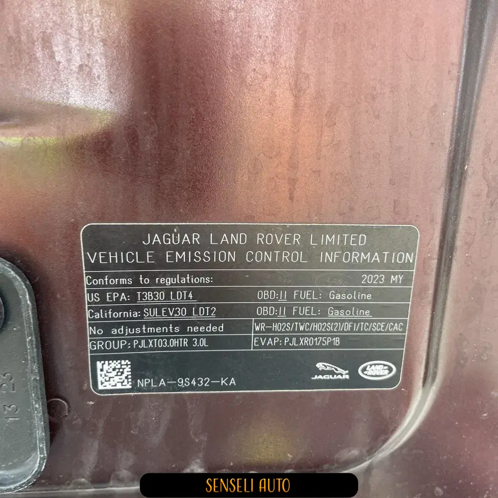 2023 Land Rover Defender 130 X-Dynamic SE