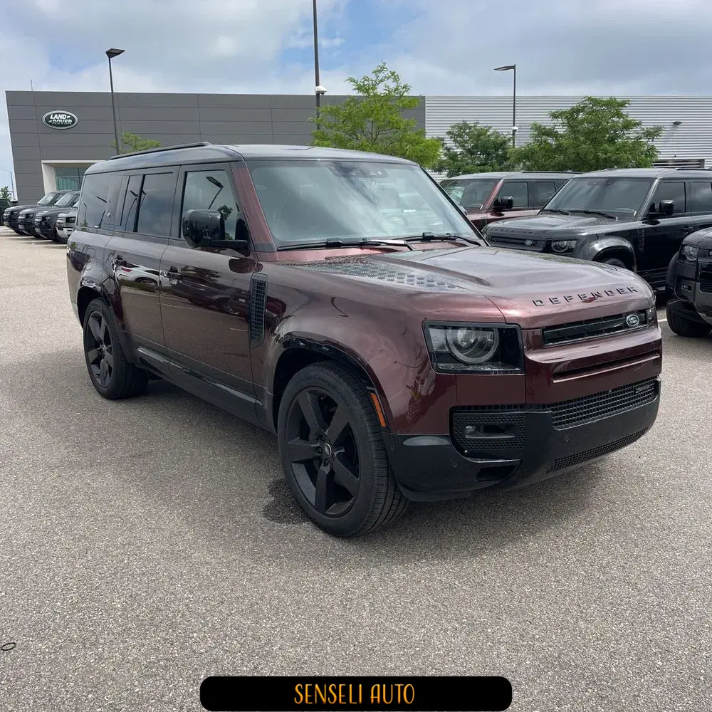 2023 Land Rover Defender 130 X-Dynamic SE