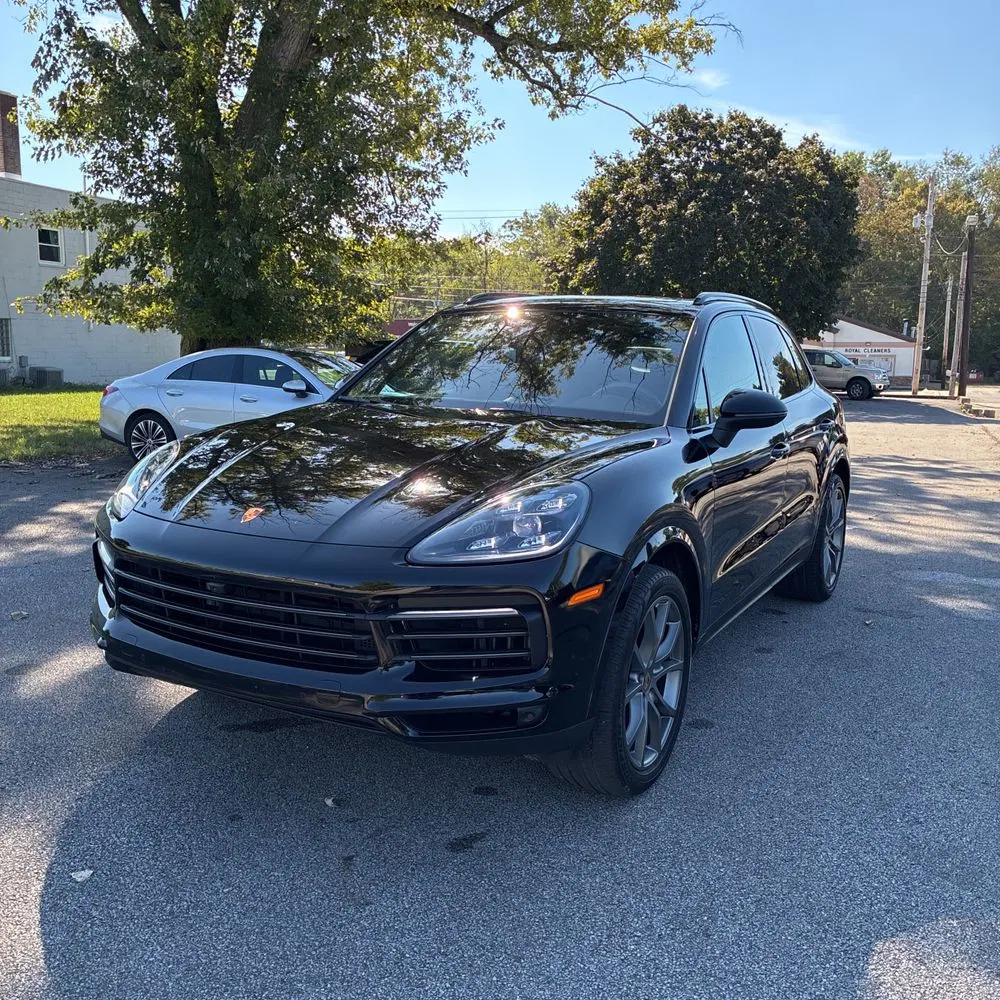 2023 Porsche Cayenne Platinum Edition