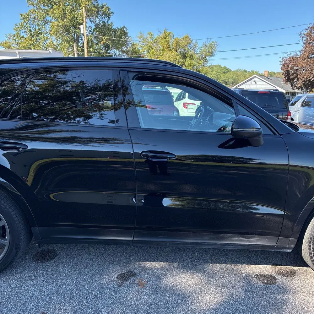 2023 Porsche Cayenne Platinum Edition