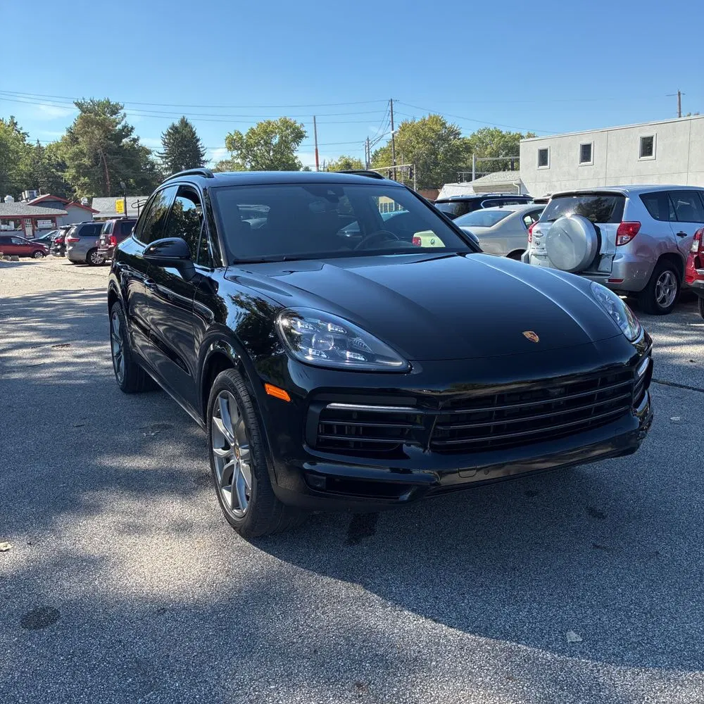 2023 Porsche Cayenne Platinum Edition