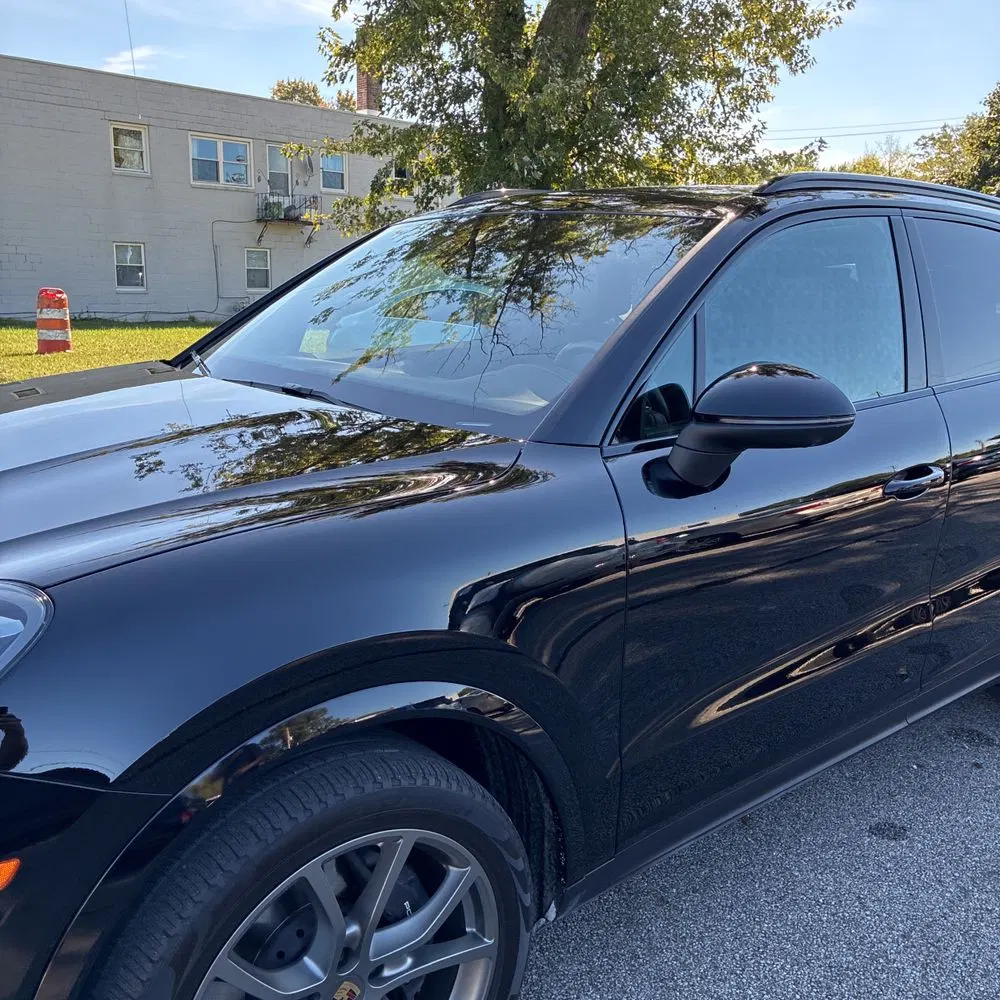 2023 Porsche Cayenne Platinum Edition