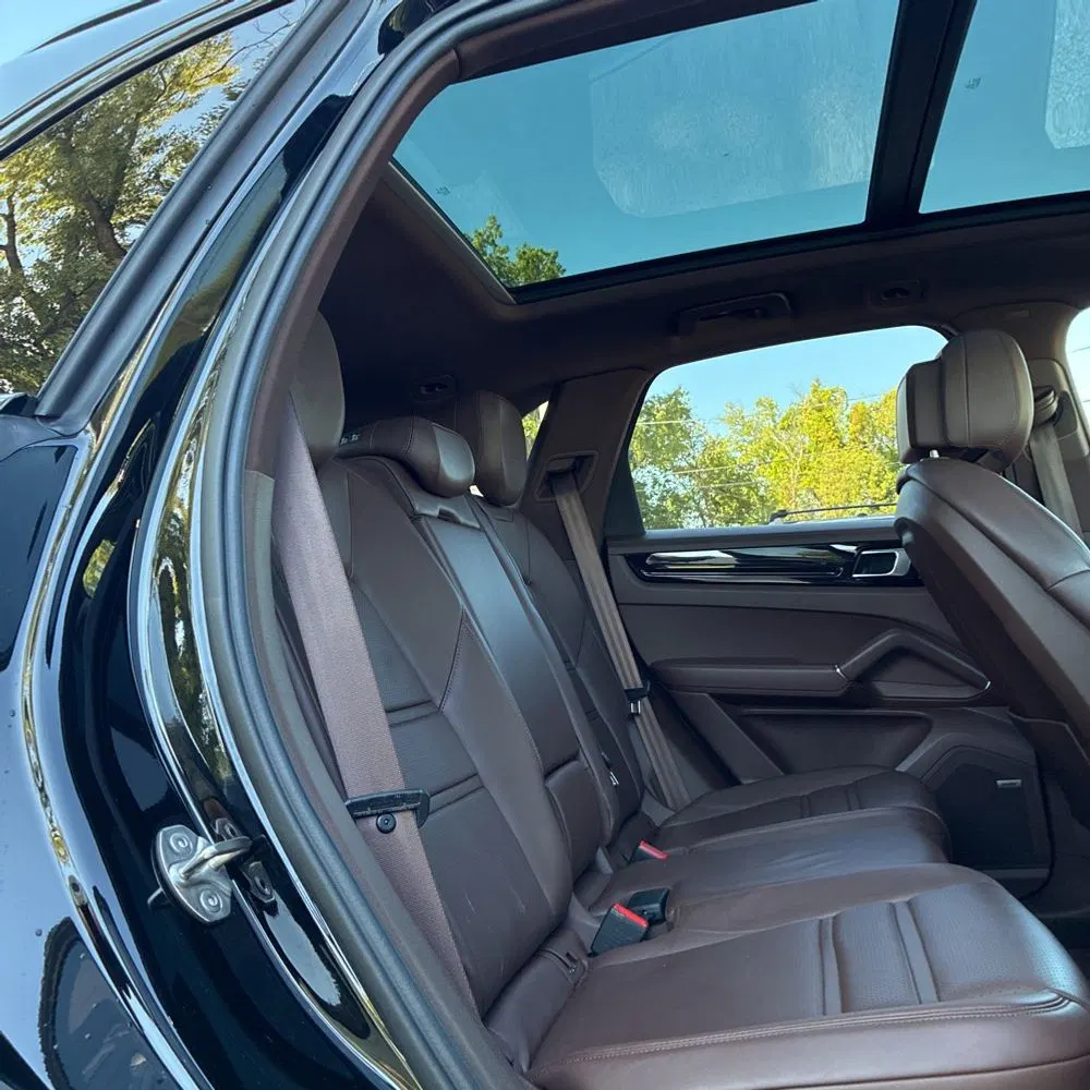 2023 Porsche Cayenne Platinum Edition
