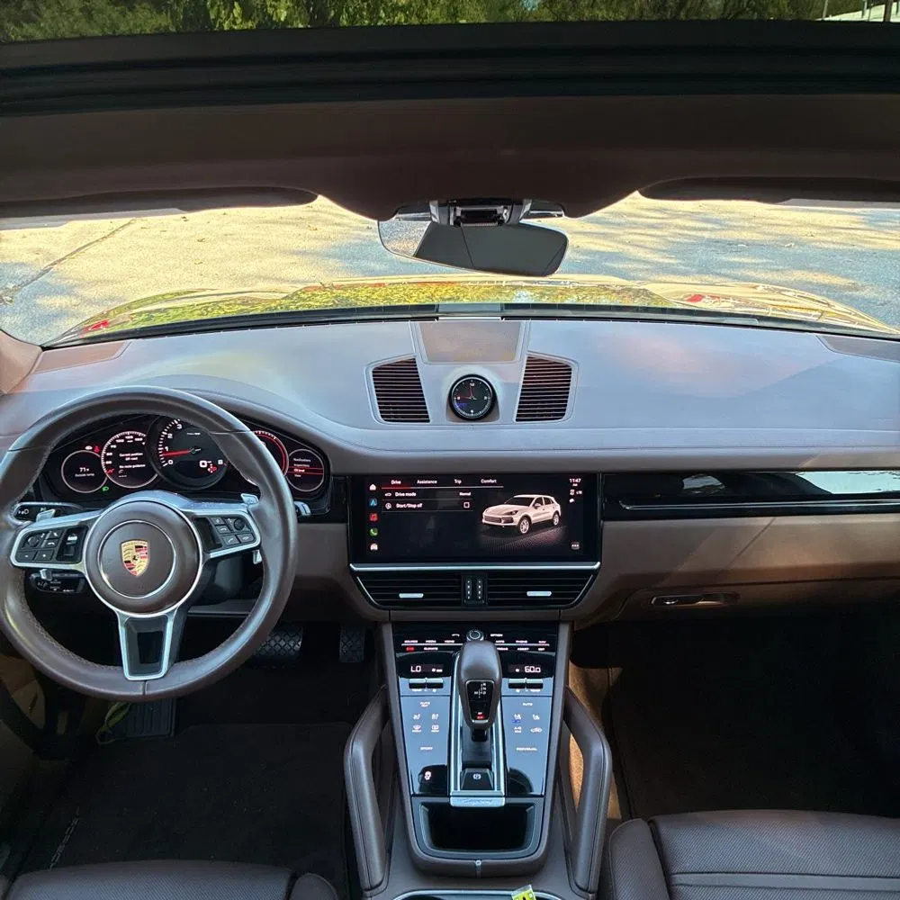 2023 Porsche Cayenne Platinum Edition