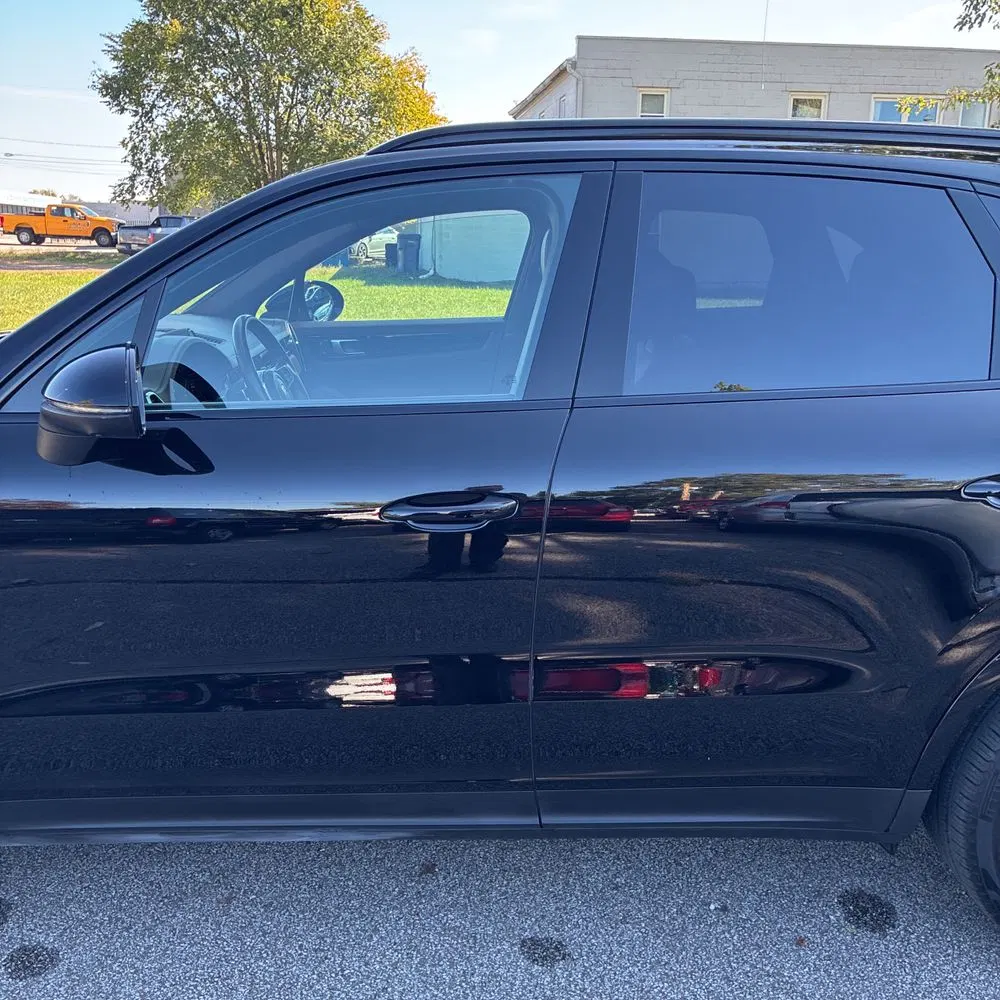 2023 Porsche Cayenne Platinum Edition