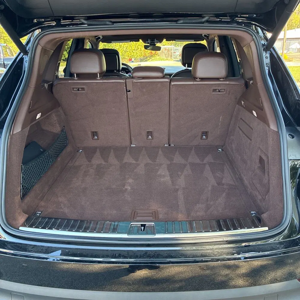 2023 Porsche Cayenne Platinum Edition