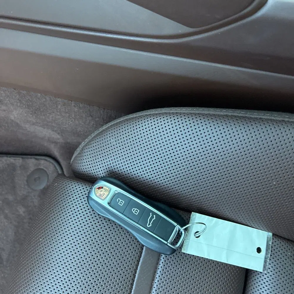 2023 Porsche Cayenne Platinum Edition