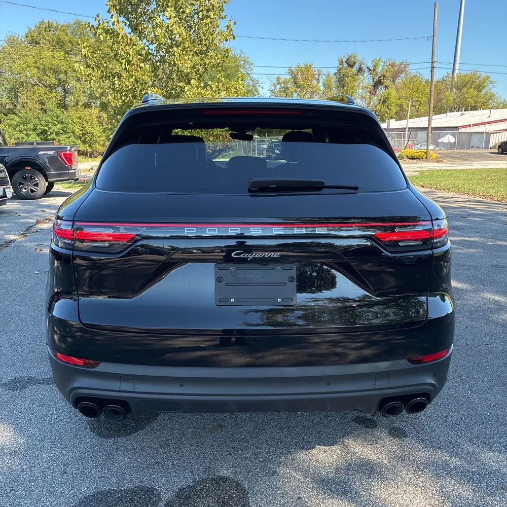 2023 Porsche Cayenne Platinum Edition