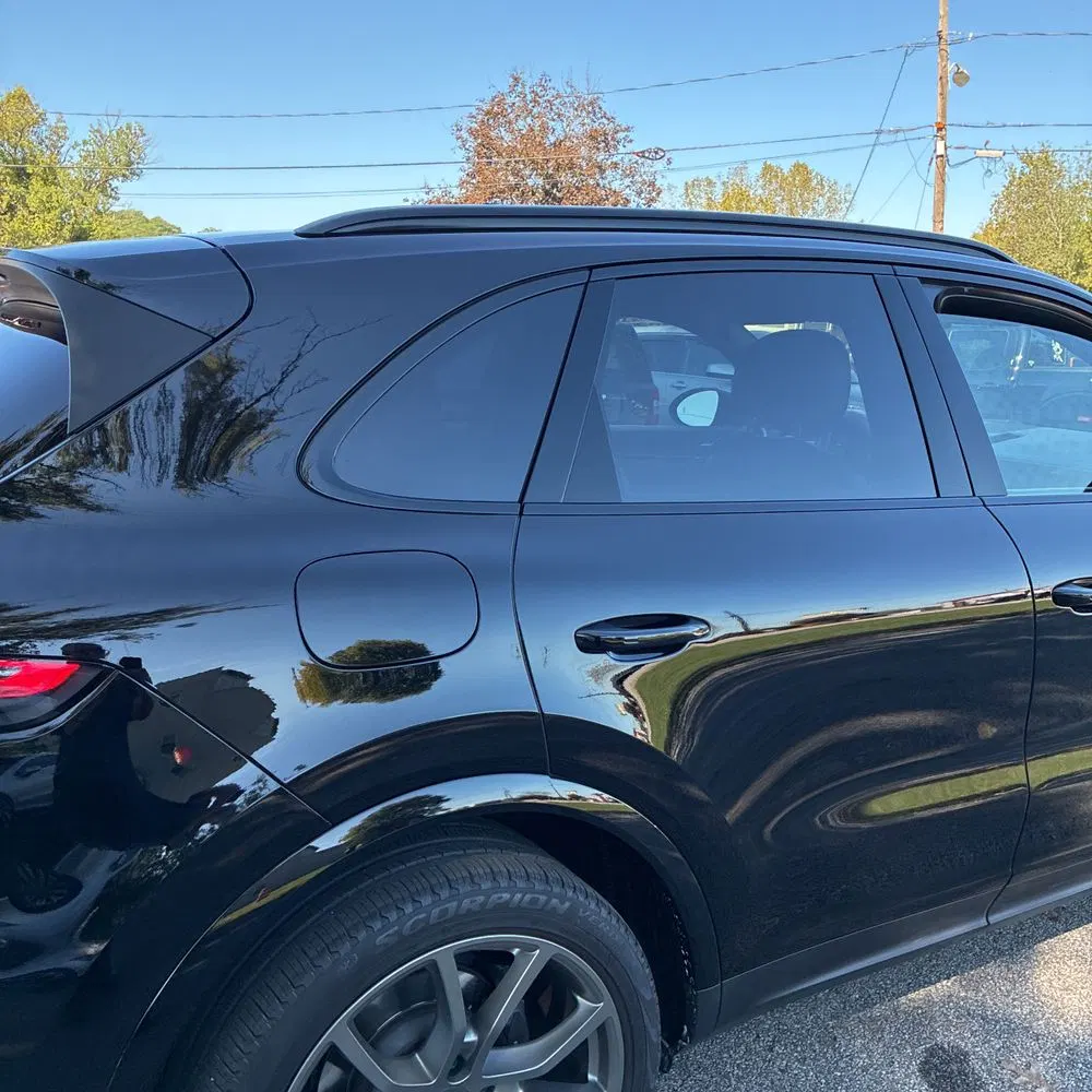2023 Porsche Cayenne Platinum Edition