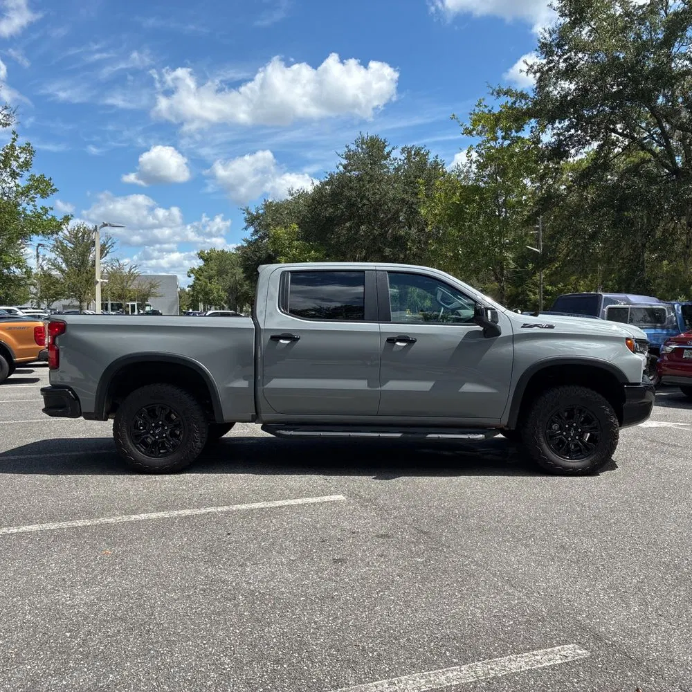 2024 Chevrolet Silverado 1500 ZR2