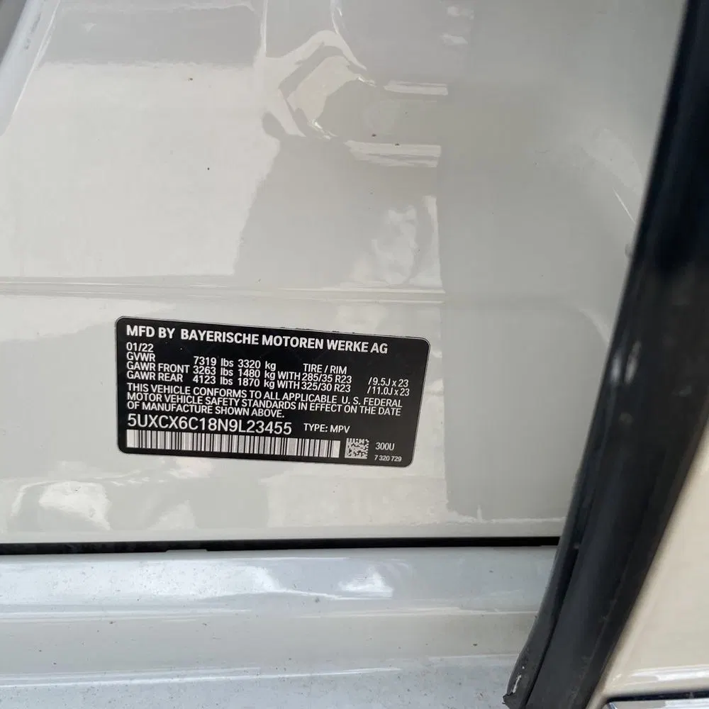 2022 BMW X7 ALPINA XB7