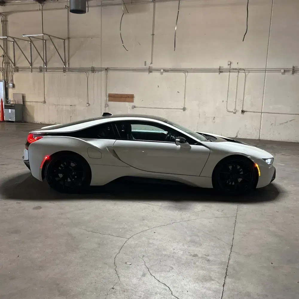 2016 BMW i8