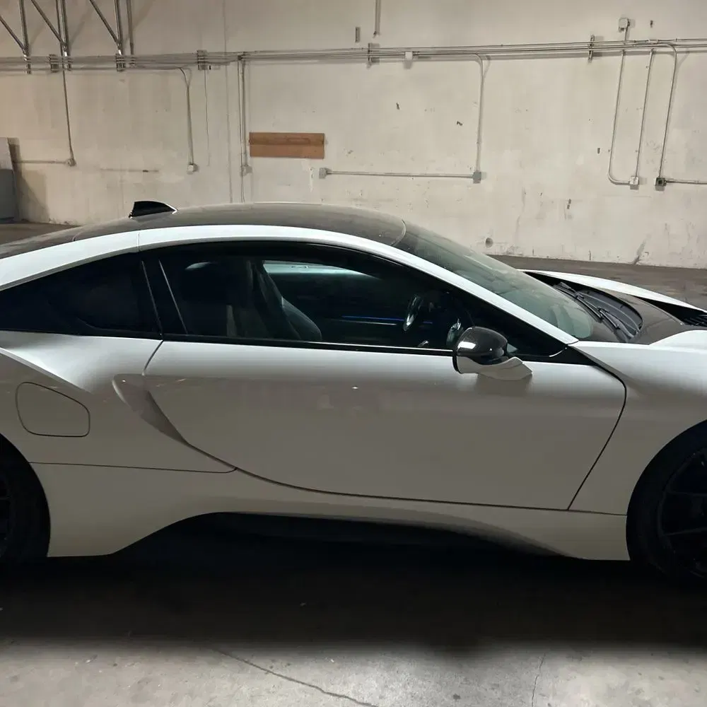 2016 BMW i8