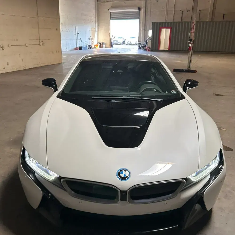 2016 BMW i8