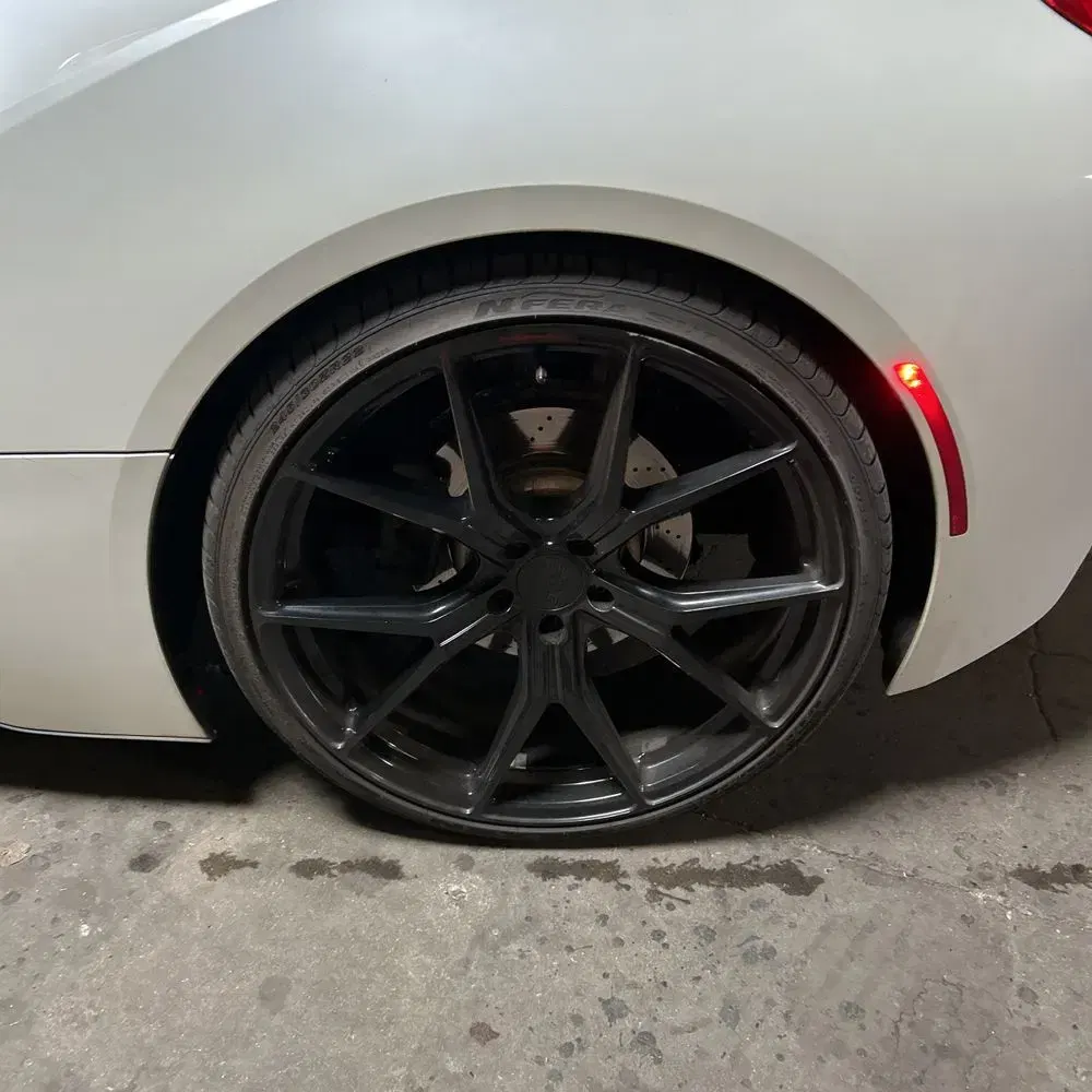 2016 BMW i8
