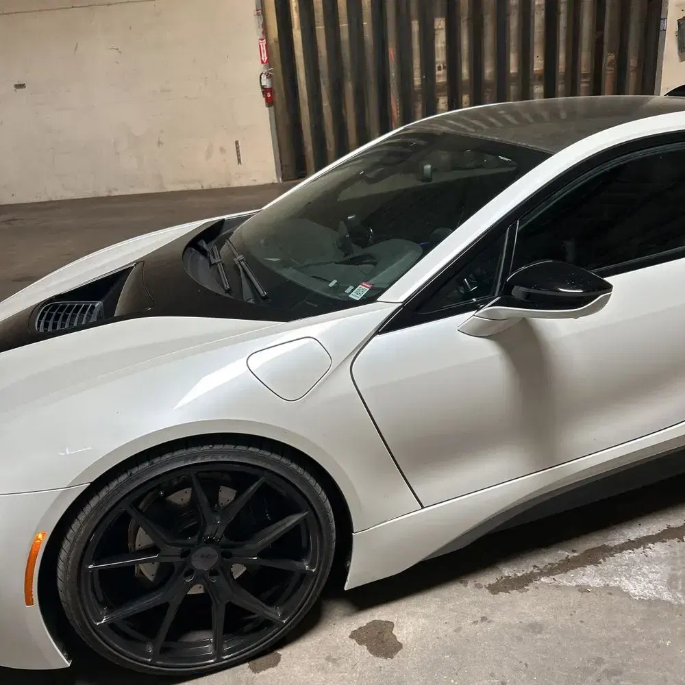 2016 BMW i8