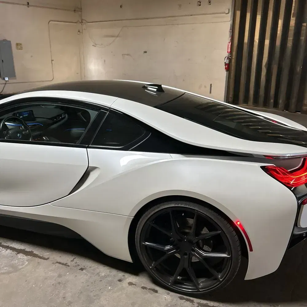 2016 BMW i8