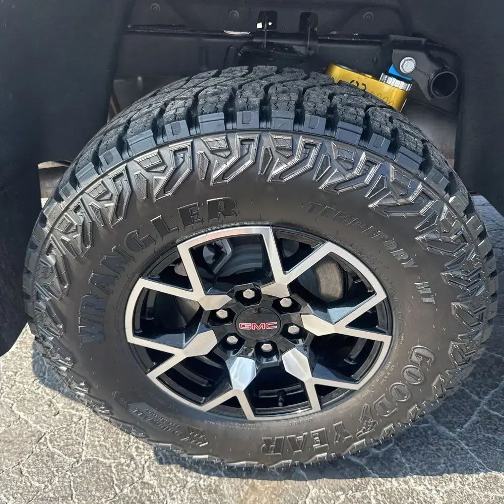 2024 GMC Canyon AT4X