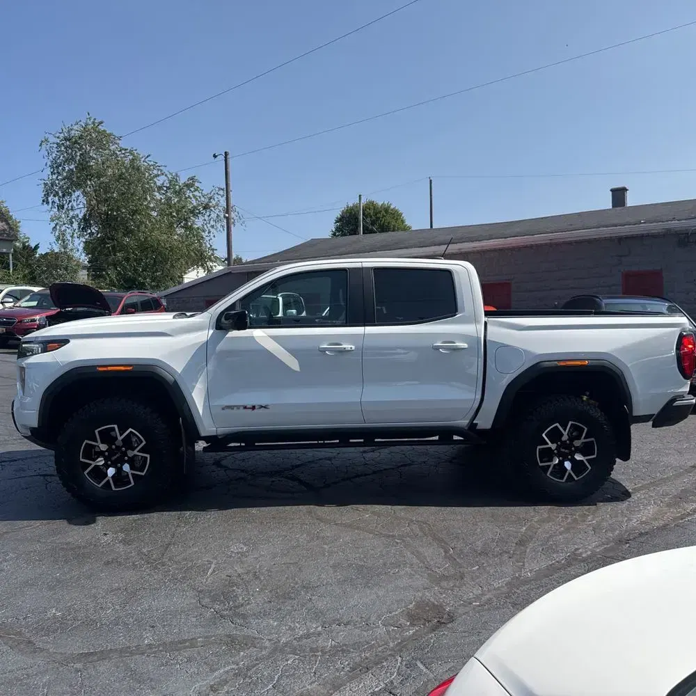 2024 GMC Canyon AT4X