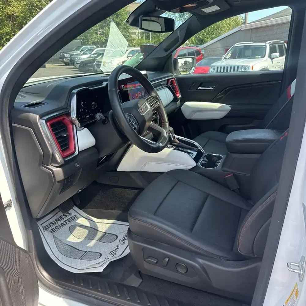 2024 GMC Canyon AT4X