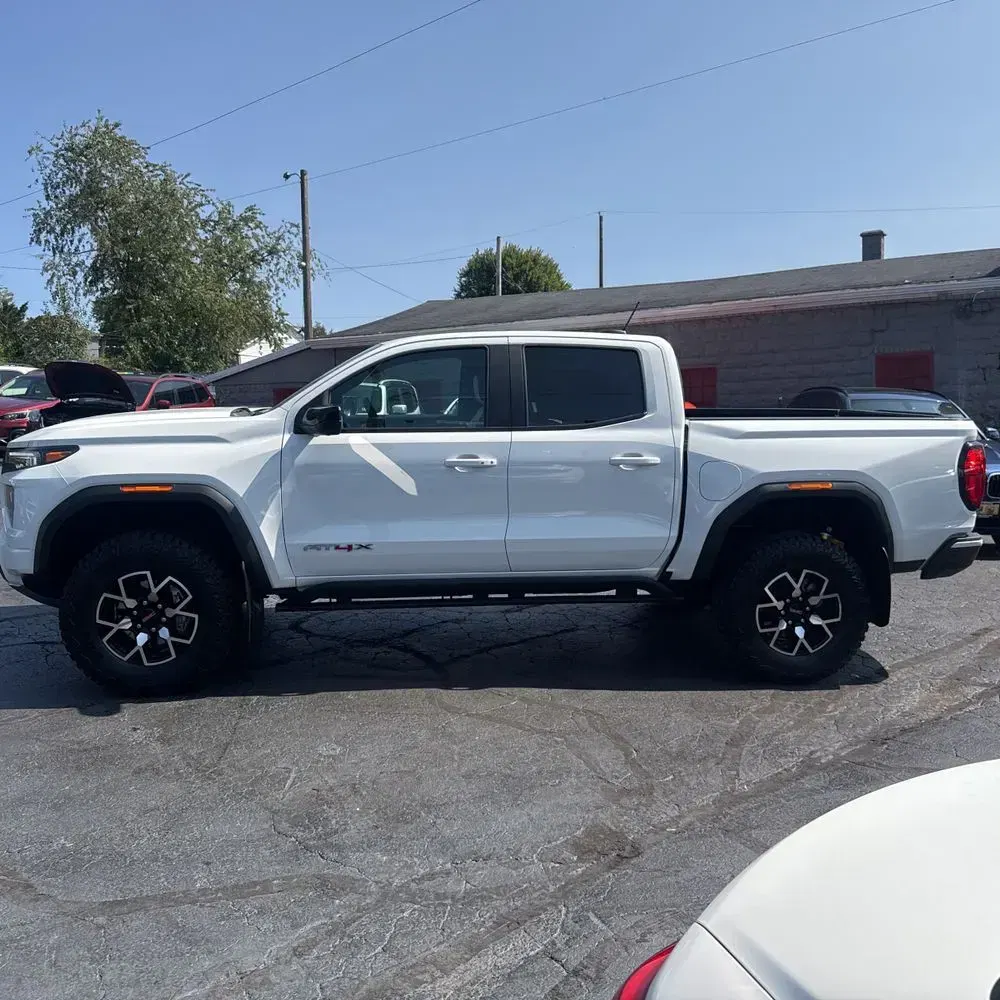 2024 GMC Canyon AT4X