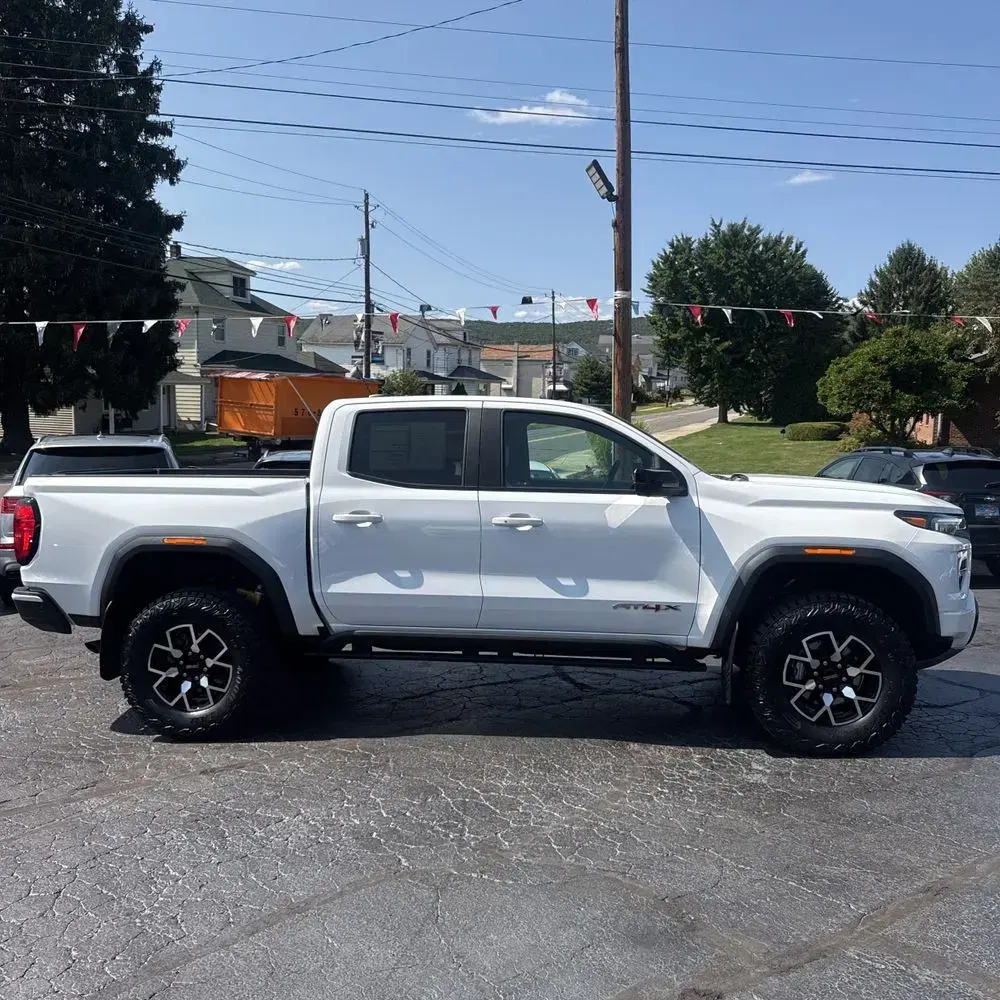 2024 GMC Canyon AT4X