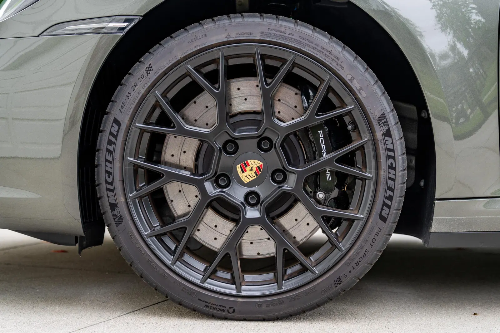 2024 Porsche 911 Targa 4 GTS - 1k miles, 7-Speed Manual Transmission, Aventurine Green Metallic