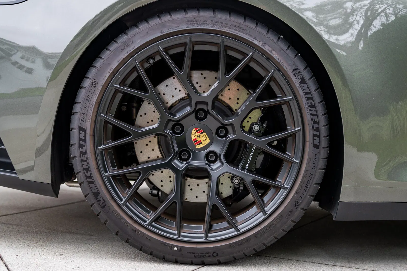 2024 Porsche 911 Targa 4 GTS - 1k miles, 7-Speed Manual Transmission, Aventurine Green Metallic