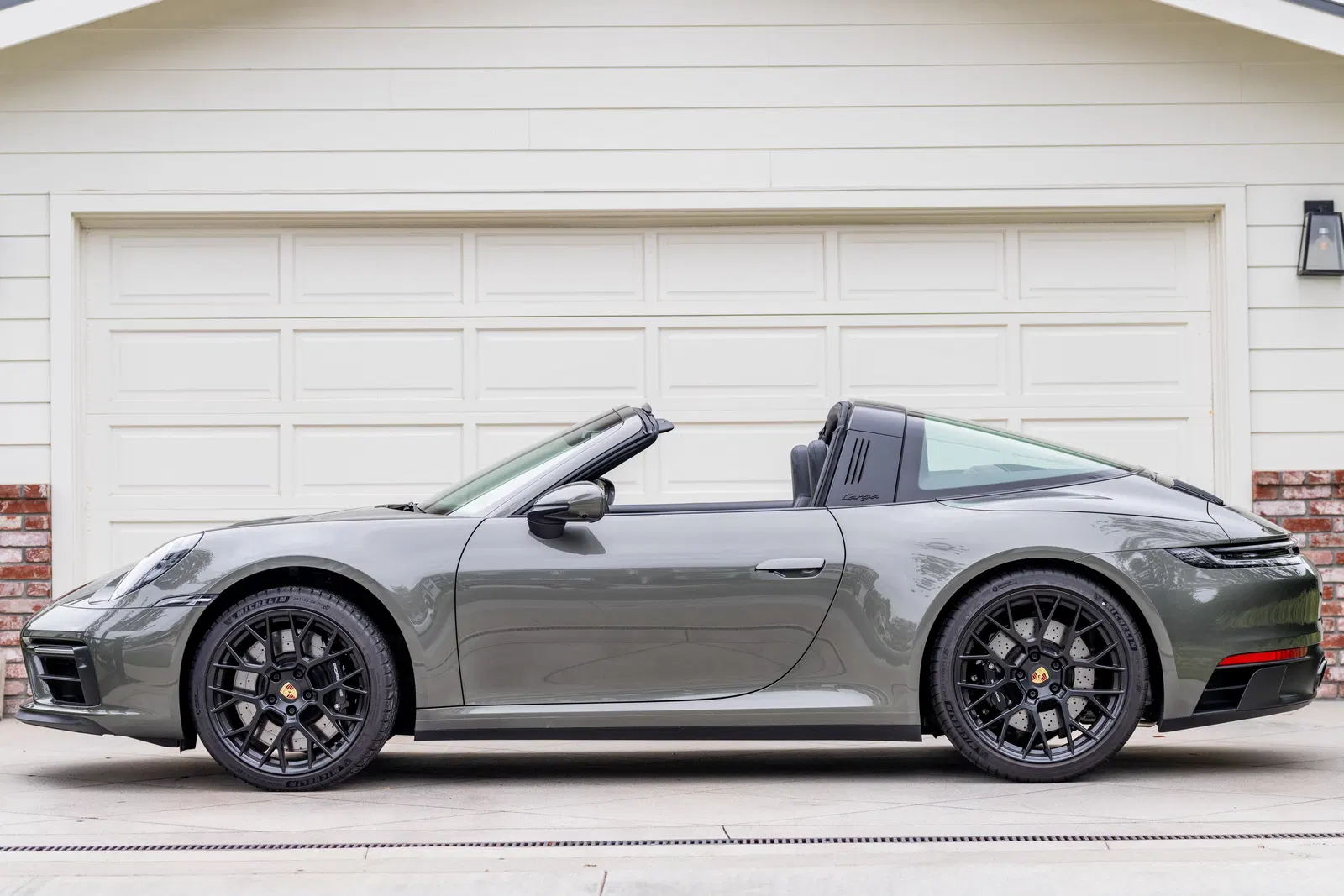 2024 Porsche 911 Targa 4 GTS - 1k miles, 7-Speed Manual Transmission, Aventurine Green Metallic