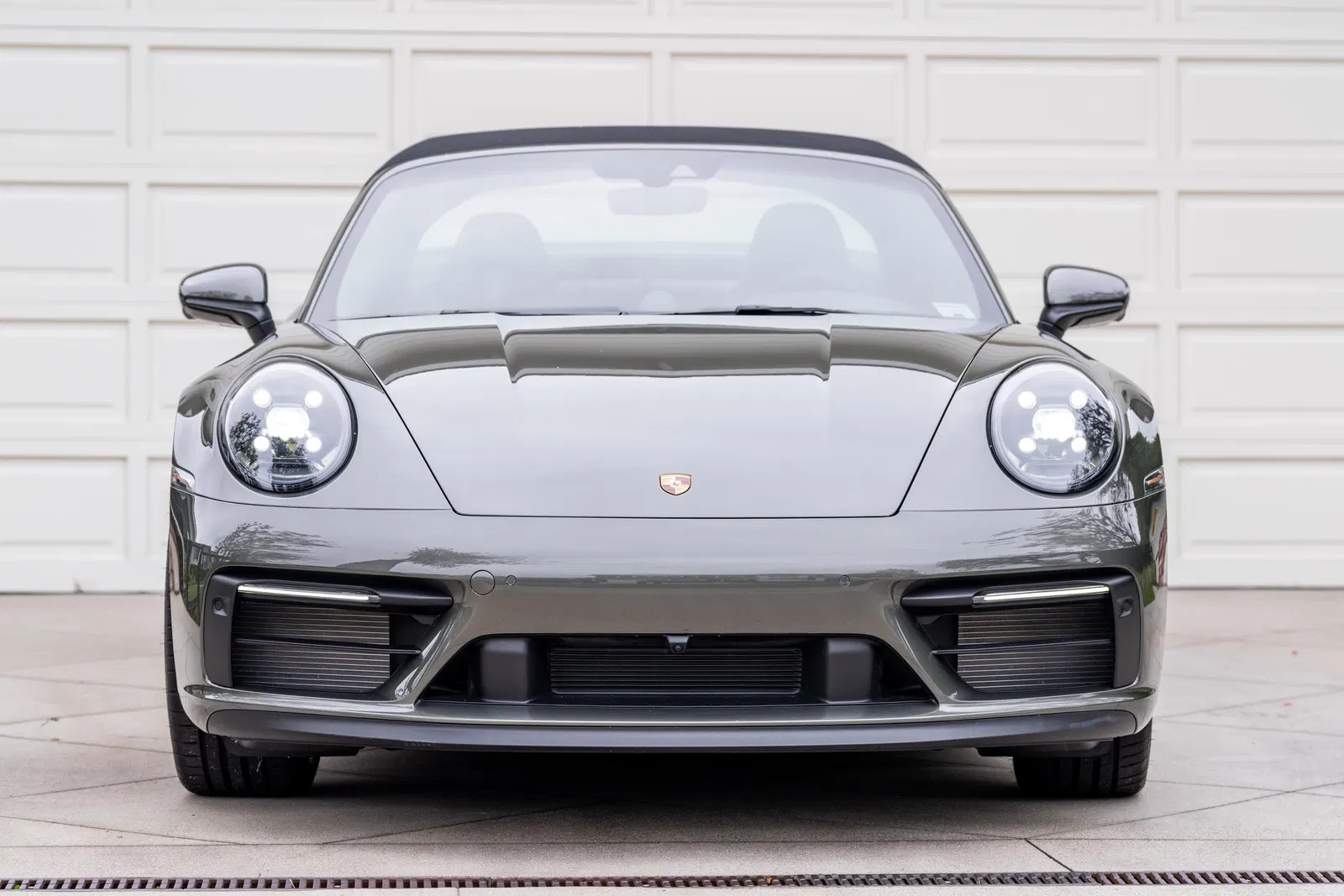 2024 Porsche 911 Targa 4 GTS - 1k miles, 7-Speed Manual Transmission, Aventurine Green Metallic