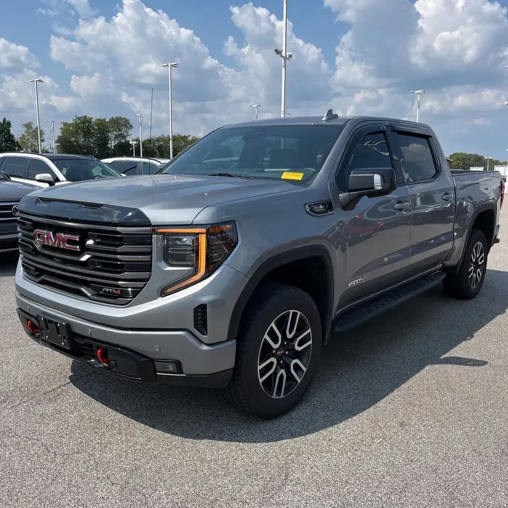 2025 GMC Sierra 1500 AT4